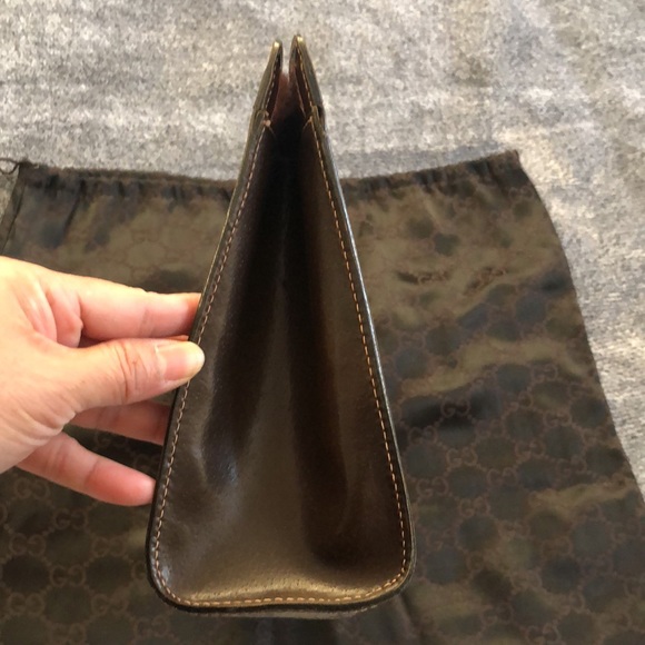 Vintage Gucci Pouch - Picture 14 of 17